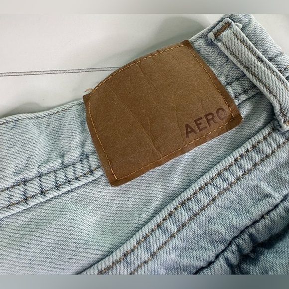 Aeropostale Low Rise Light Wash Cargo Jeans Size 000 - Picture 13 of 16